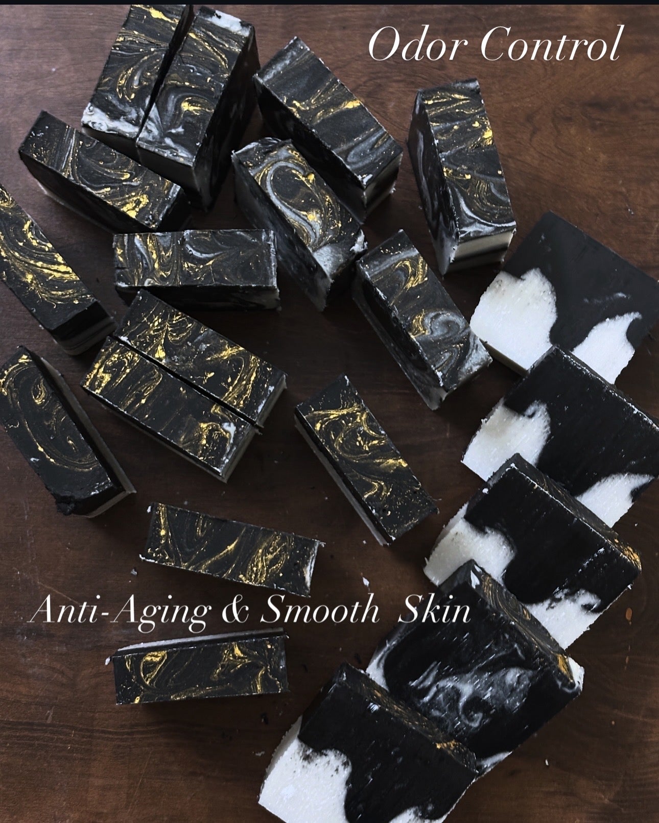 CHARCOAL & OUDH WOOD SOAP BAR (110 GM)