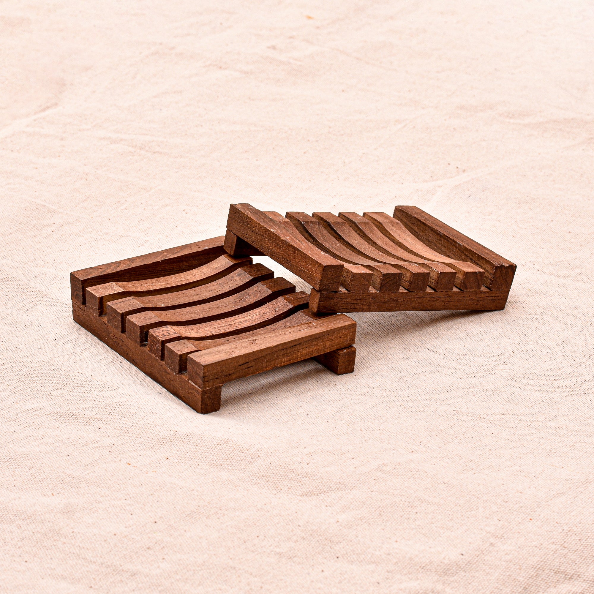 INDIAN ROSEWOOD SOAP DISH